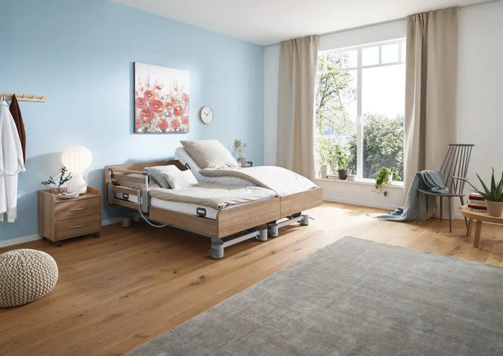 Burmeier Regia Pflegedoppelbett mit Holzdekor Burmeier