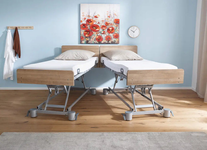Burmeier Regia Pflegedoppelbett mit Holzdekor Burmeier